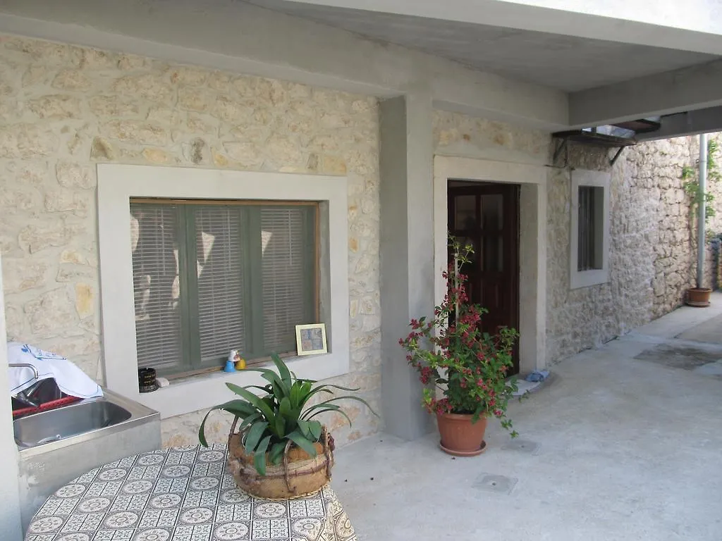 Hotel Petrcane